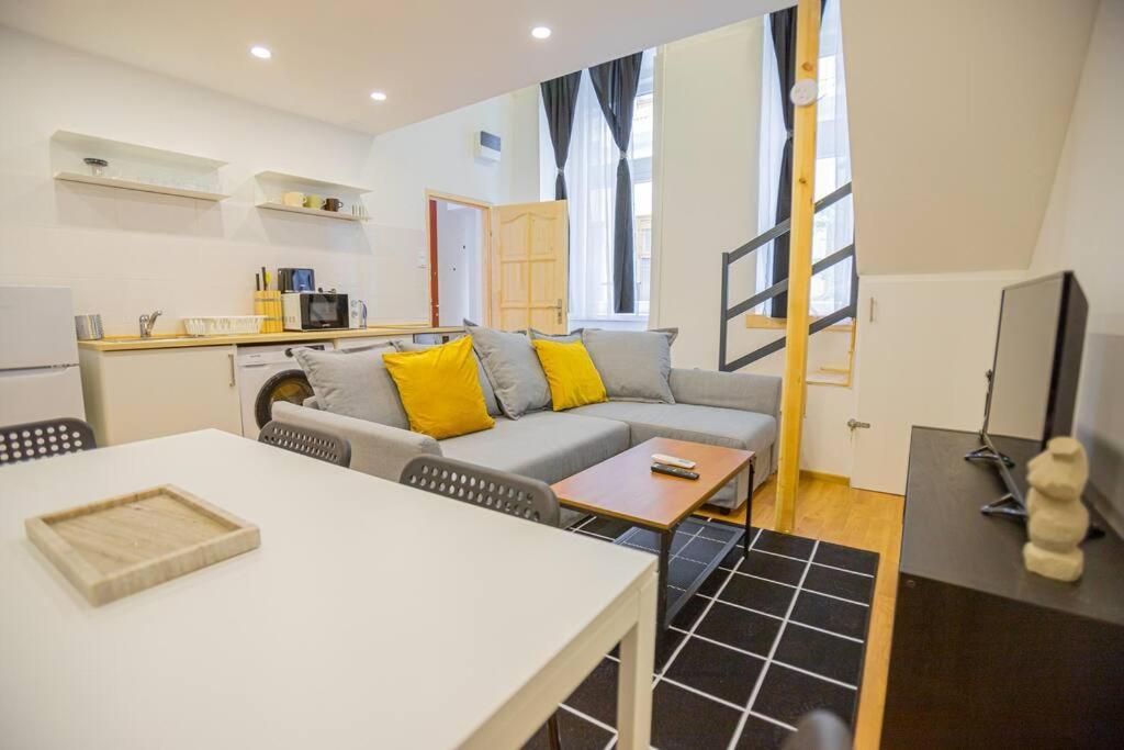 2 Bedroom Flat In The Dob Street, Venus Apartamento Budapest